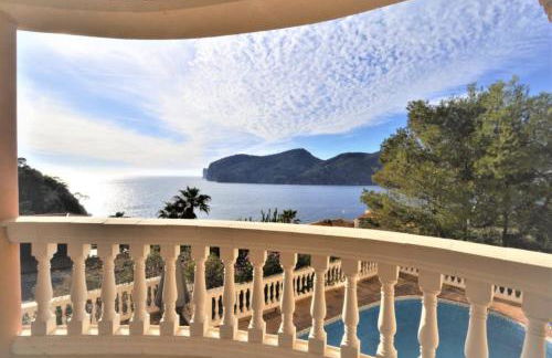 Villa Camp de Mar Sea View by PriorityVillas - Foto 2