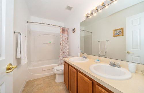 Vacation Villa with Private Fenced Pool & Spa - Foto 5