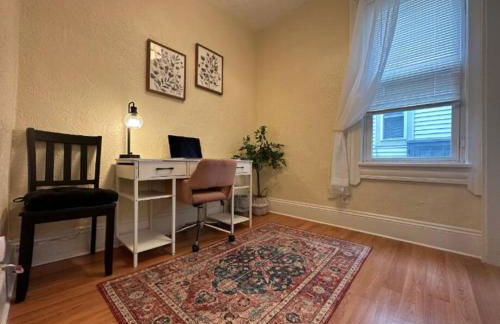Charming 2BR Home with Office - Photo 4