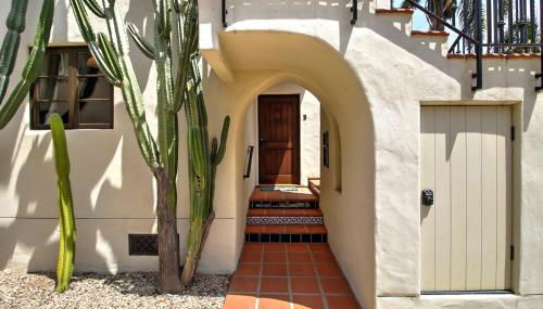 West Beach Villa 5 & 6 - Photo 4