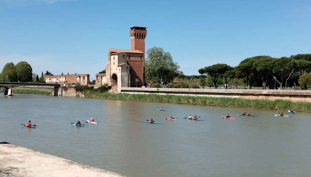 Daremos un paseo por las orillas del río Arno