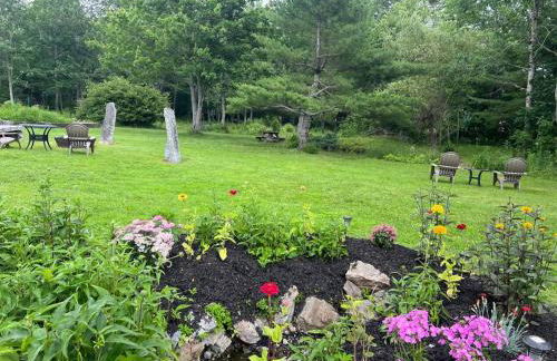 Falls Farmstead 1865 Ellis House Cozy and Comfy Apt #1 - Foto 24