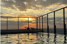 Lindo flat em prédio luxuoso - Excelente localização - Foto 11