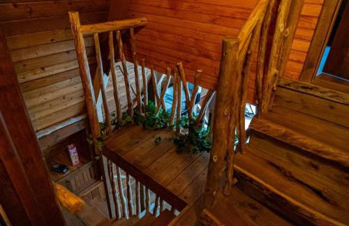 Enchanting River- Water Front A-Frame Cabin - Foto 12