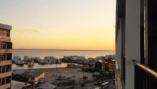 Riverfront Retreat Prime Location Apartment with Stunning Views of the RioNegro - Photo 5