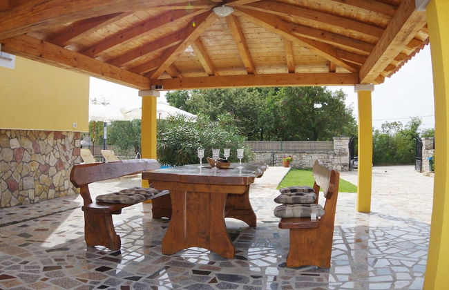 Peaceful Villa in Jursici With Private Pool - Foto 27