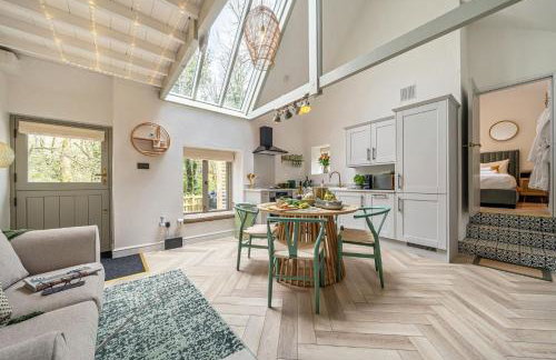 The Enchanted Cottage - Photo 3