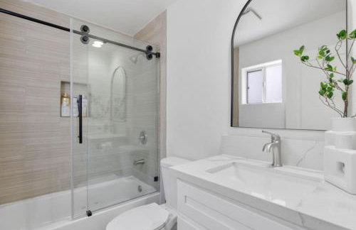 Modern Elegance- Big Group - Games - Sleeps 10 - Photo 21