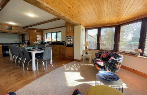 Beautiful 5BR House near Gretna Green with Garden - Pass the Keys - Photo 15