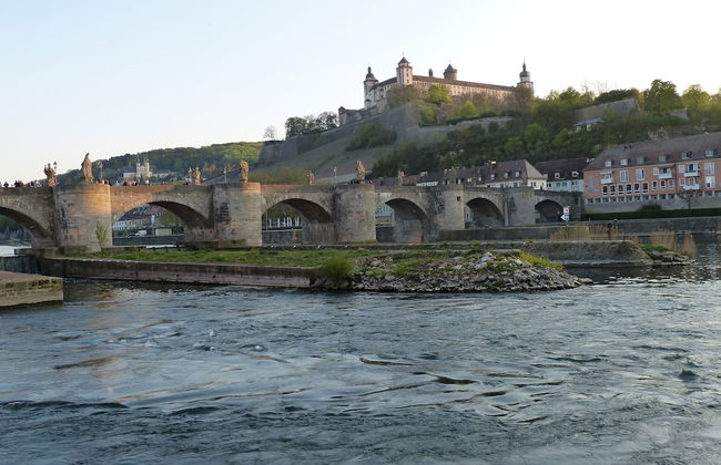 Traumhaftes Loft im Herzen von Würzburg - Photo 1