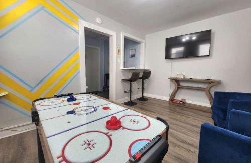 Beachcrest- Easy Walk to Tropicana & Casinos! - Foto 25