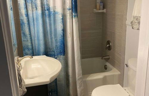 3 Mi to Dtwn Charlotte! Quiet Haven with Fenced Yard - Foto 11