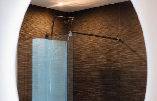 Luxurious frontline golf apartment in Elviria - Photo 46