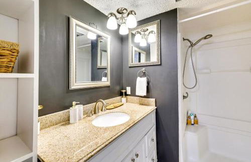 Waterfront Home with Dock in South Grand Lake! - Foto 22