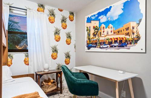 Bali Inspired home with Heated Pool, Sauna and Hot Tub! Close to Beach and Atlantic Ave - Photo 20