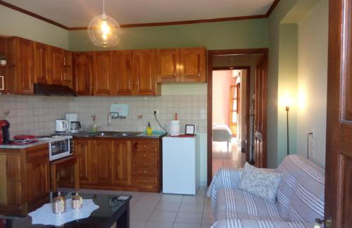 Small Town Apartment - Photo 5