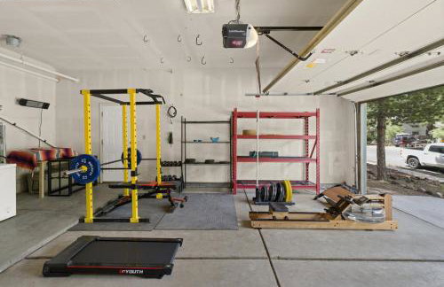 Stylish Home with in Home Gym AC Fully Fenced Yard - Foto 4