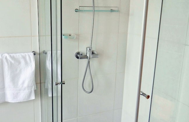 Minimalist Apartment - Photo 47