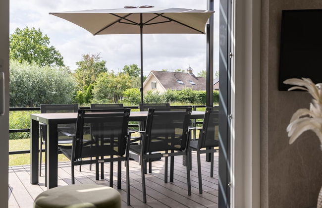 Modern Lodge Near Beach - Photo 28