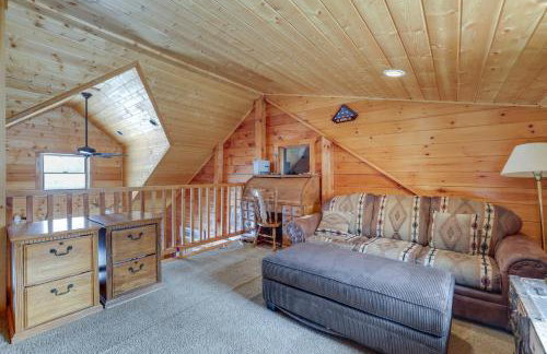 2 Mi to Skiing Casper Cabin with Mtn Views! - Foto 15