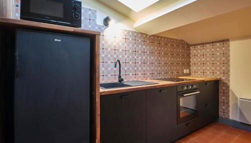 AUTOUR DU CHATEAU - Foto 5