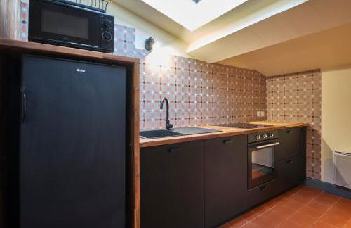 AUTOUR DU CHATEAU - Foto 5