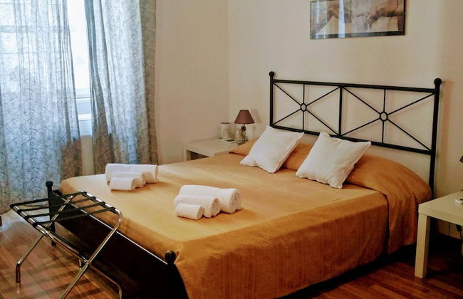 Rome Center Rooms - Photo 11