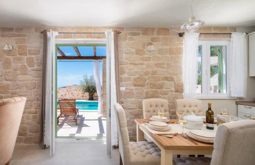 Villa Cavalleria Rusticana with heated pool and vineyard - Photo 42