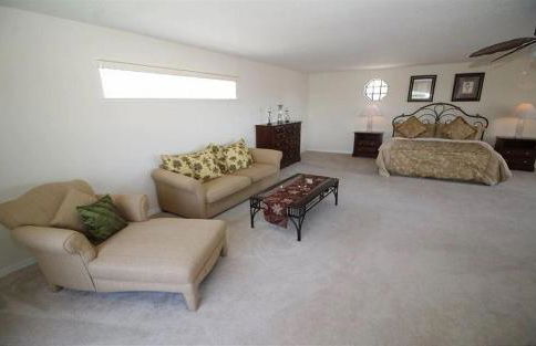 #440-Large 5 bed pool home with excellent privacy - Foto 4