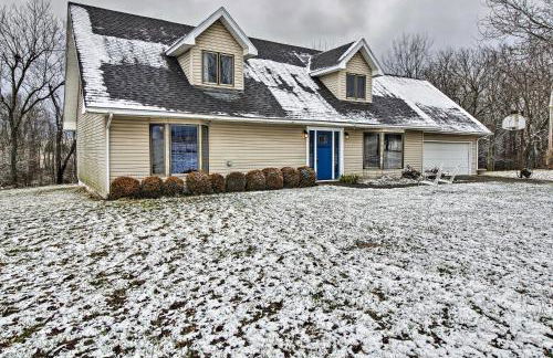 Tranquil Family Home with Yard, 14 Mi to Springfield - Foto 32