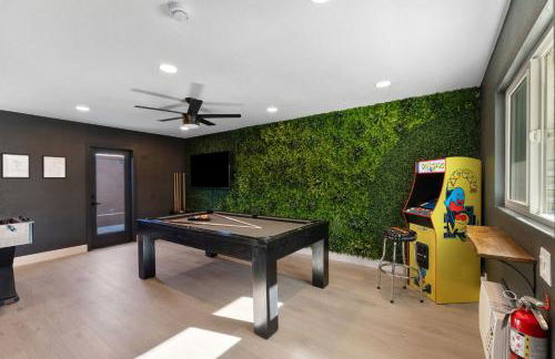 The Maya - Entire Hotel Buyout - Private Gym - Private Game Room - Private Living Area - Foto 116