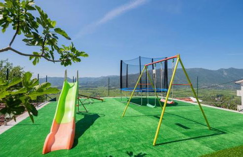 Four-Bedroom Holiday Home In Veliki Prolog - Foto 13