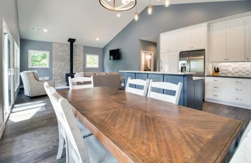 Riverfront Salesville Cabin Rental with Shared Dock! - Foto 8