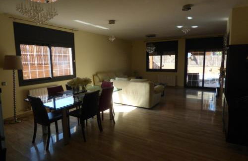 Chalet moderno con PISCINA en Calafell - Foto 33