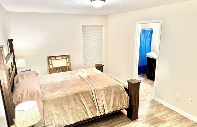 3 Bed Home 5 Mins to JAX Airport & Zoo - Foto 13