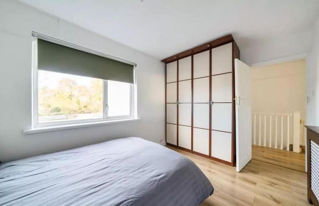 2br-sleeps6-parking-garden-nearlondon - Foto 3