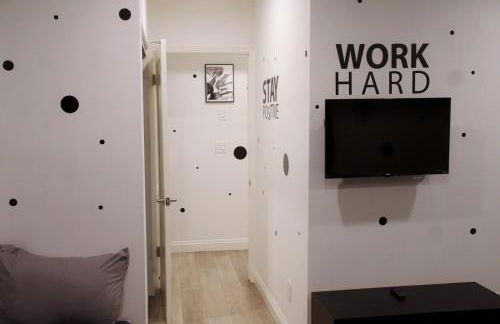 Noir and Gold Retreat - Foto 1