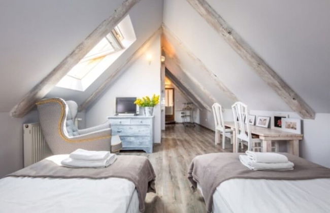 Large Holiday Villa With Garden, 6 Bedrooms - Foto 4