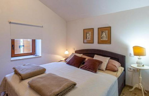 2 Bedroom Cozy Apartment In Porec - Foto 17