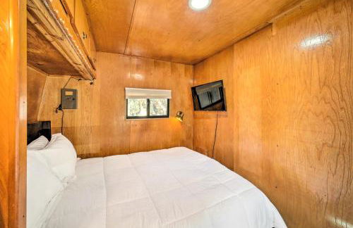 Hot Tub and Deck Waterfront Escape in Payson! - Foto 5