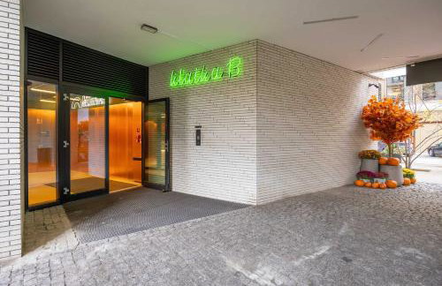 Stylish Apartment in Browary Warszawskie with Air Conditioning & Parking by Noclegi Renters - Foto 19