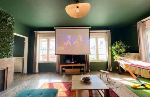 Jungle Urbain- Sauna - Ciné - Hamac - Hyper centre - Foto 9