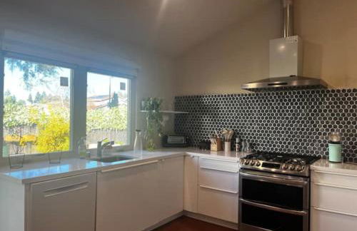 Spacious Home Steps from Huge Park and Outdoor Fun - Foto 4