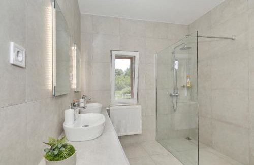 Villa Demare with Heated Pool, Free EVC Station - Foto 78