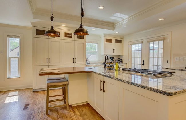 5BR Mnt Viewsdowntown Luxuryfirepit & RV Parking - Photo 32