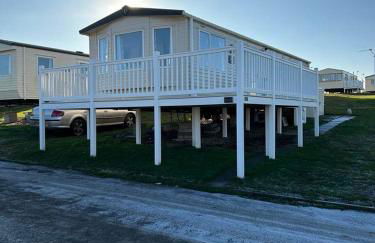 Main South View A8 - Crimdon Dene Holiday Park - Photo 13