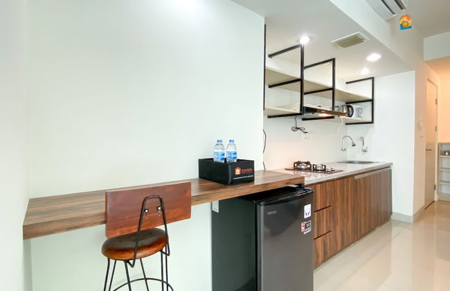 Minimalist And Strategic Studio Apartment At Grand Kamala Lagoon - Photo 11