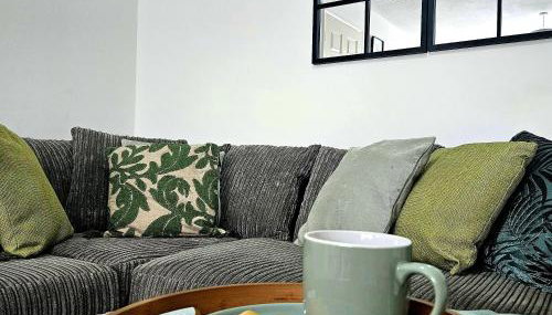 Modern 2 bedroom apartment in Historical Spa town - Foto 3