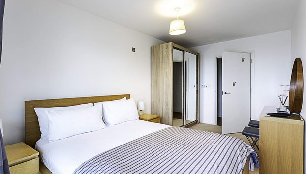 Trendy Queen's Park Apartment With Views Across London - Foto 4, Zimmer