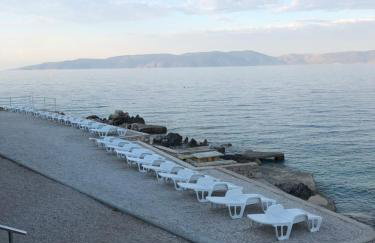 Rosso Apartment 400 m from Beach, Comfortable Stay & Free Parking - Foto 15